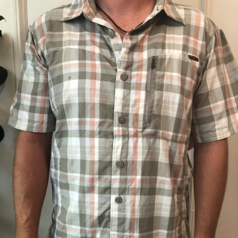 BNWT Columbia checkered Shirt